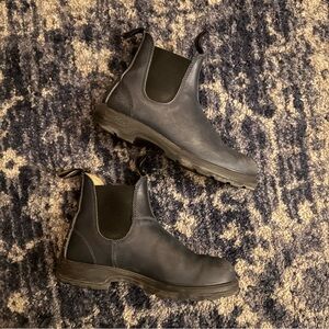 Blundstones navy blue
